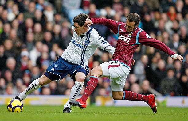 奠定基础 奠定基础