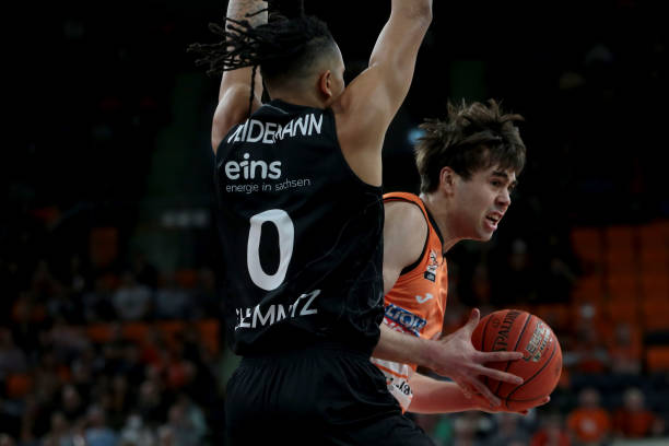 这些比赛给 这些比赛给