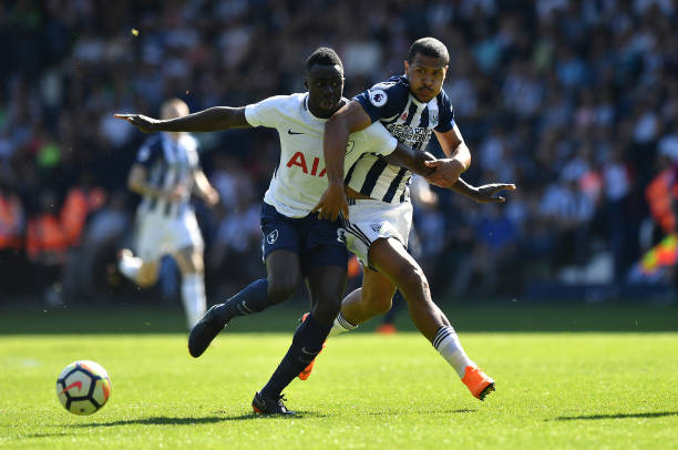 却让人耳目 却让人耳目